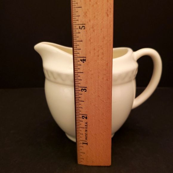 Gail Pittman Creamer Cream Pitcher Southern Living Hospitality Ivory Discontinue - Picture 9 of 12